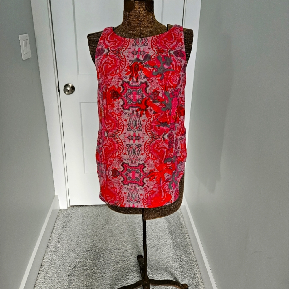 beautiful cabi top